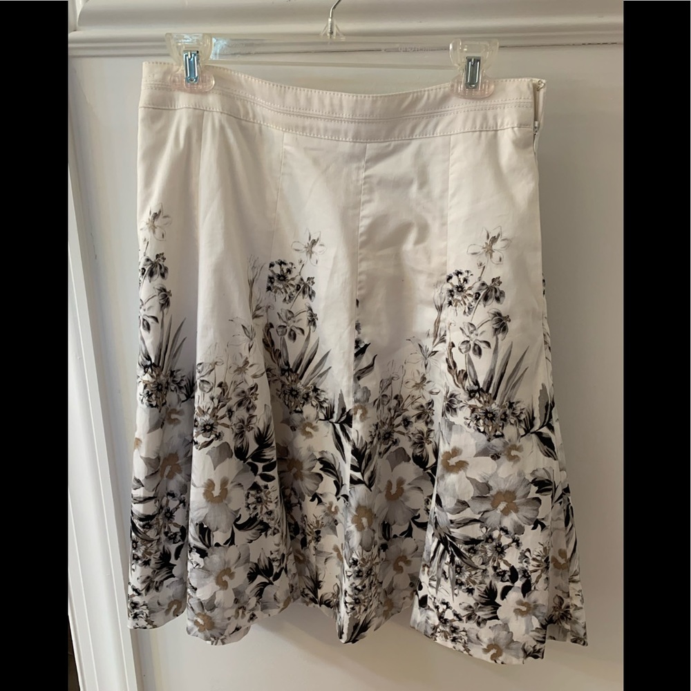 White House Black Market circle skirt. 100% cotton sateen, fully lined.